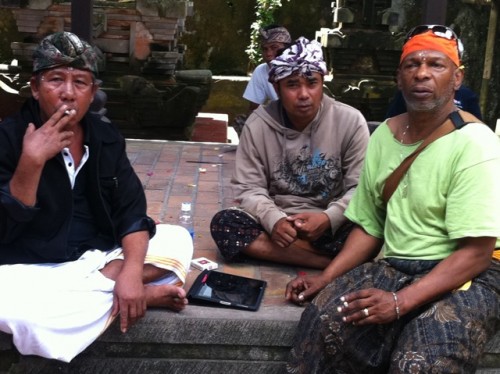 Ubud, Bali villagers see an Ipad for the first time courtesy of Jay Townsend at Mannequin Madness