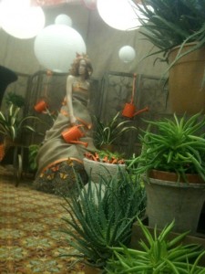 2 mannequin garden 4
