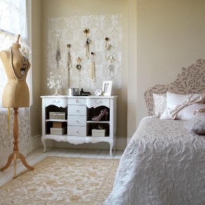 Decorative Mannequins for your Bedroom