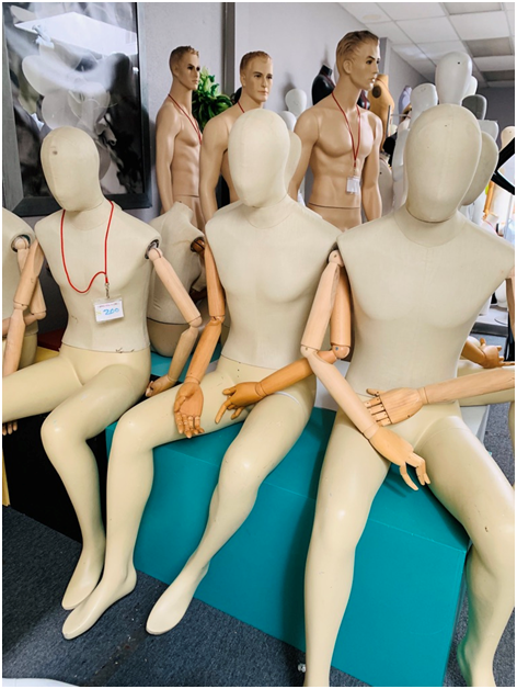 Virtual Tour of Used Mannequins For Sale 